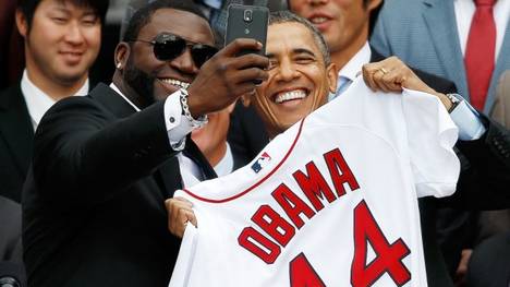 Barack-Obama-Selfie