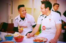 alexis-sanchez-ayuda-social-fundacion-arsenal