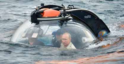 vladimir-putin-submarino-crimea